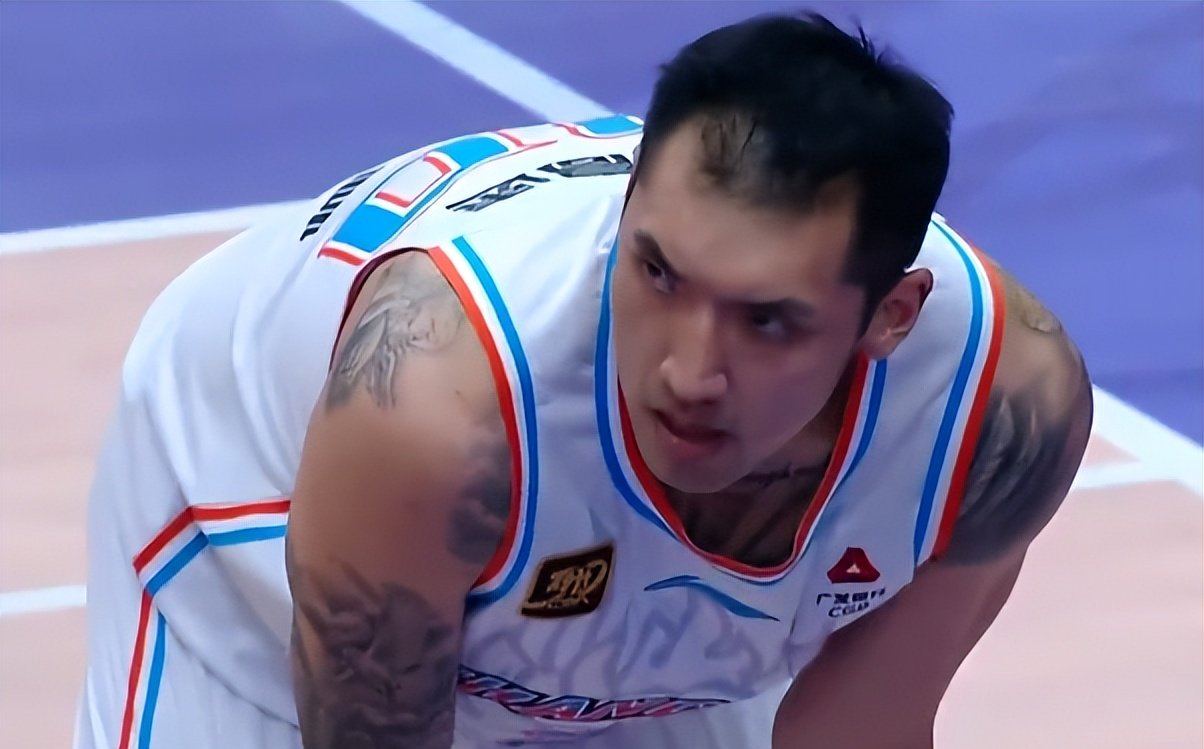 加时末段CBA季后赛焦点战，马赛豪取连胜，悬念犹存，细节决定成败的简单介绍